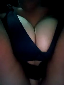 Saniya76's cam snapshot