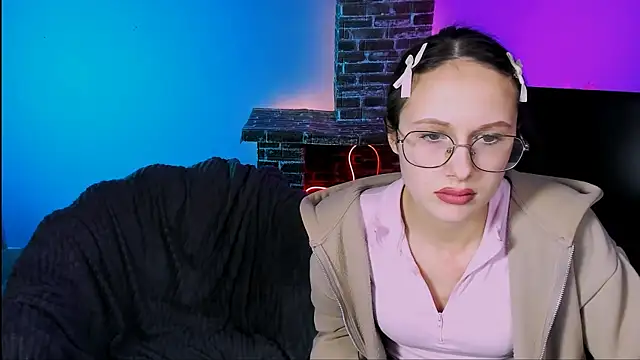 ava_mystic_'s cam snapshot