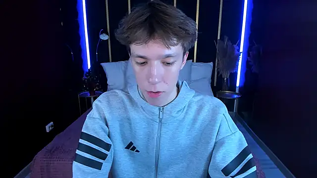 MarkBranston live sex cam