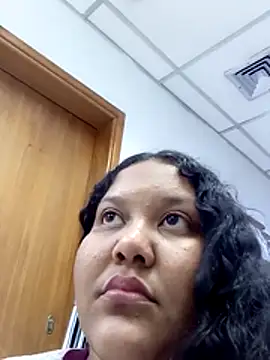 VaneandRossy's cam snapshot