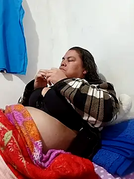 yaneth_'s cam snapshot