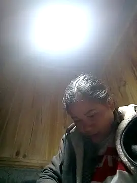 hey-bana's cam snapshot