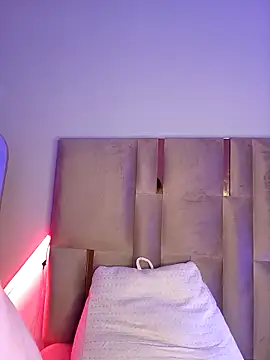 LoanaSantos's cam snapshot