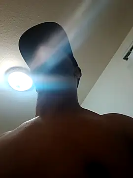 MrHandsome87 live sex cam