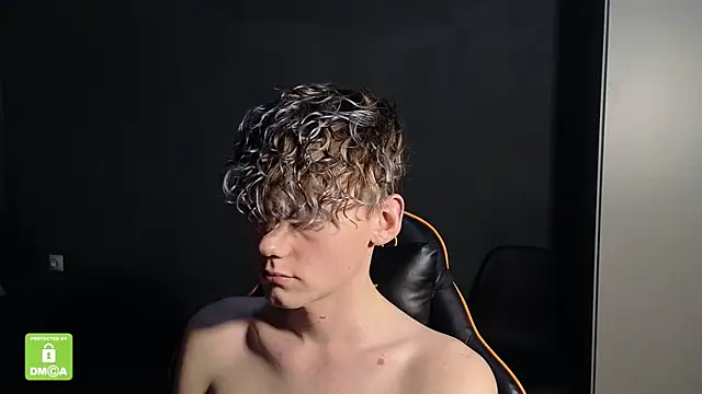 Keytaro live sex cam