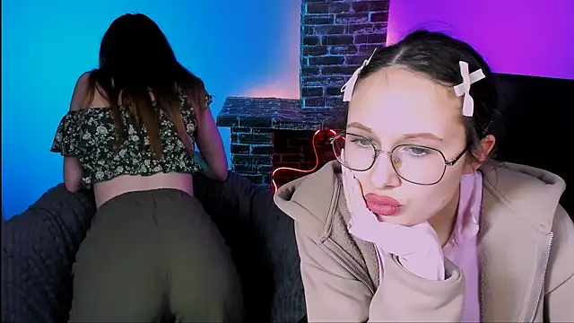 ava_mystic_'s cam snapshot