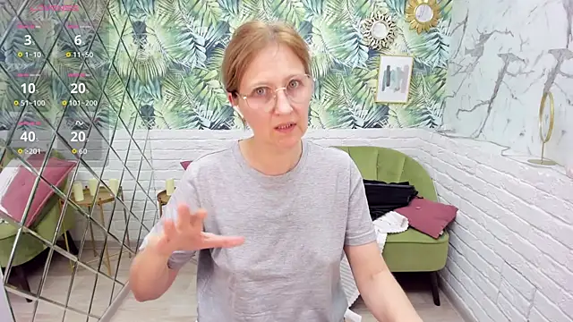 Paris_Cherry's cam snapshot