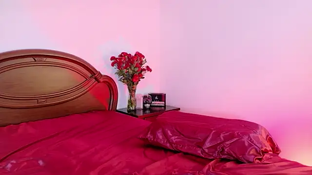 Borbala_Iggy's cam snapshot