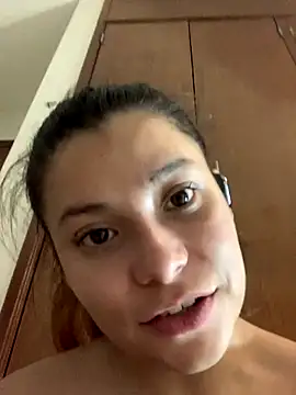 3littleschoolteens's cam snapshot