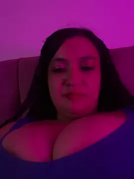 andrea-cohen's cam snapshot