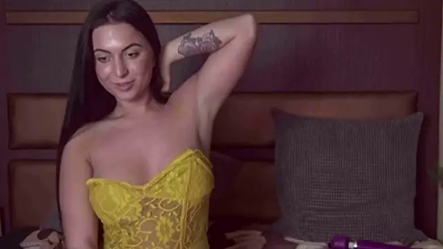 BustyBrunettes's cam snapshot