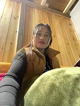 phungtiti live sex cam