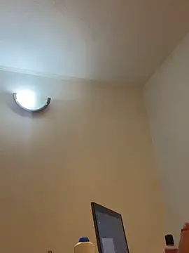 WhiteWomen's cam snapshot