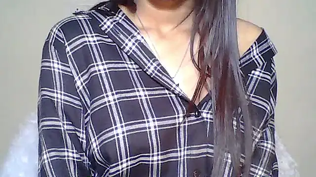 Naughty_Nayra's cam snapshot