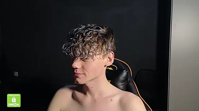 Keytaro live sex cam