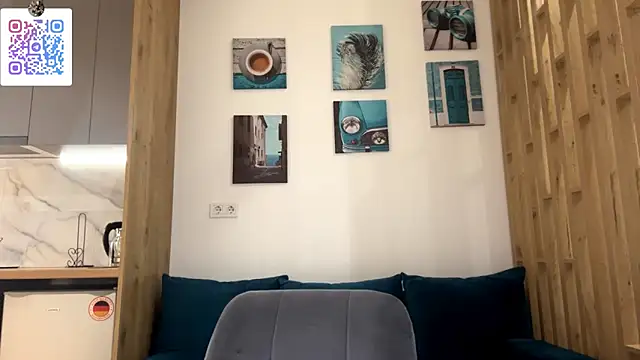 LinaMour's cam snapshot