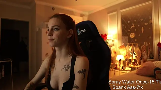 _alice_meyss_'s cam snapshot