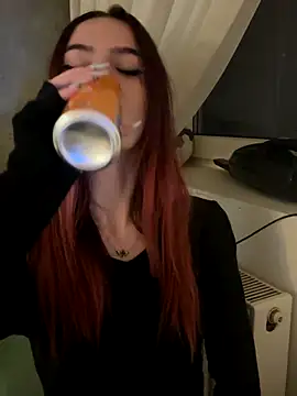 CassieFox_'s cam snapshot