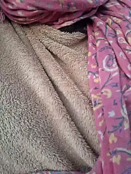 Priya_Bong's cam snapshot