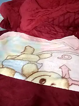 Em-mupmup's cam snapshot