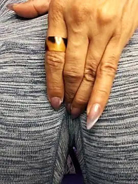 Charlotte_Bayron's cam snapshot