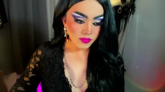 DominaAurumXXX live sex cam