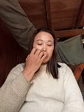 dakota-kis's cam snapshot