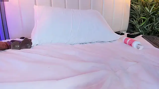 SaraRiley's cam snapshot