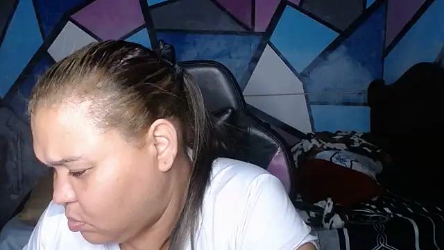 Sherlynn01's cam snapshot