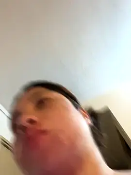 WhiteWomen's cam snapshot