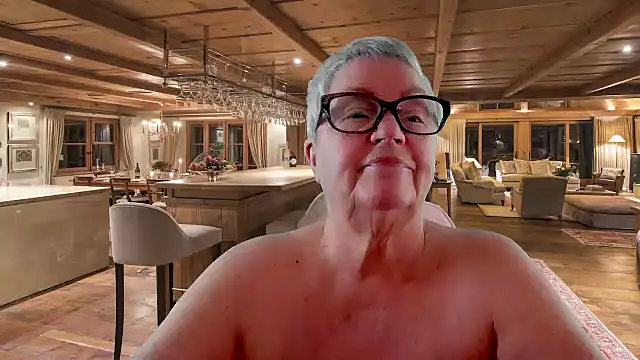 Mystery-Grandmother's cam snapshot