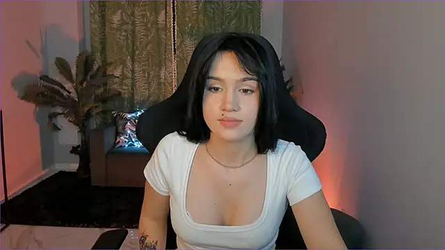 MonicaFarmer's cam snapshot