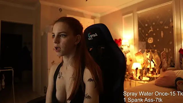 _alice_meyss_'s cam snapshot