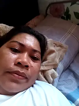 SweetChubbyMommy_02's cam snapshot