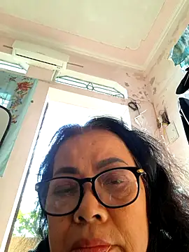 Hotestlove's cam snapshot