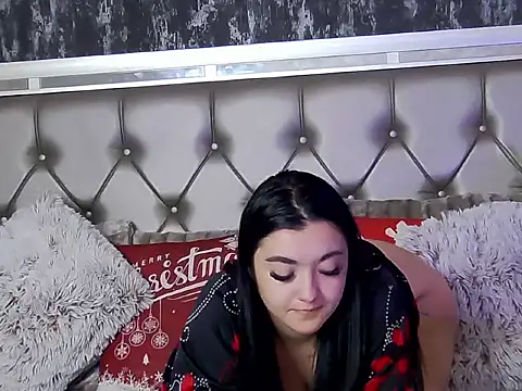 LaraBloom's cam snapshot