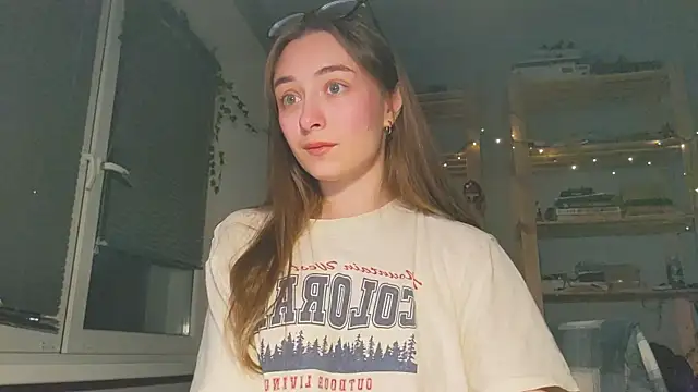 monlight__dana's cam snapshot