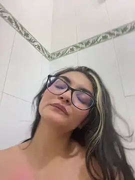 Cat2525 live sex cam