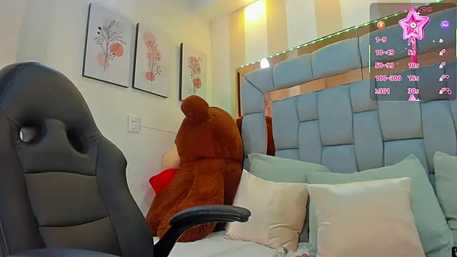 amina_west's cam snapshot