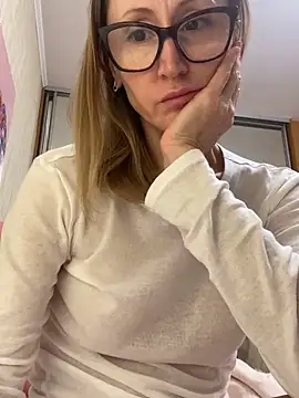 LauraDavis live sex cam