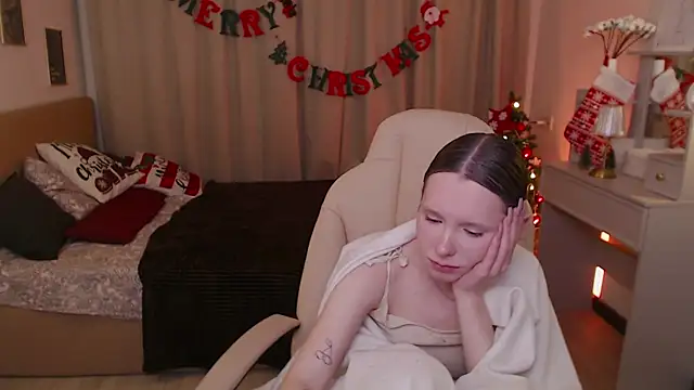 Haya_Harareet's cam snapshot