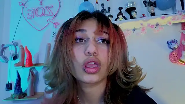 zoelight18's cam snapshot