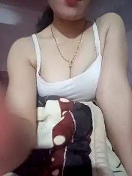 LucyyLy's cam snapshot