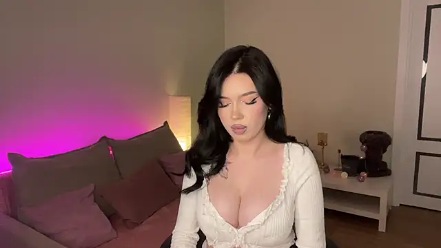 mistress_of_hearts's cam snapshot