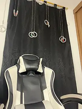 Scarlett05 live sex cam