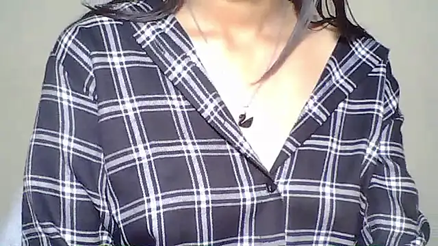 Naughty_Nayra's cam snapshot