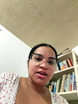 Lucy_wilson5's cam snapshot