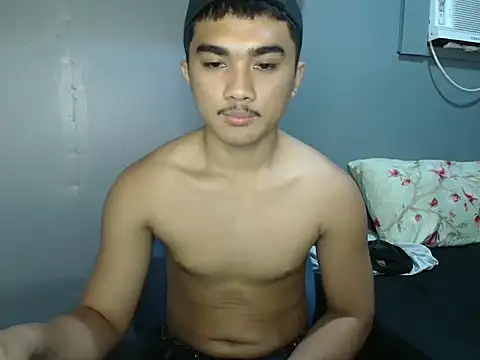 pinoyAdrianneXXX live sex cam