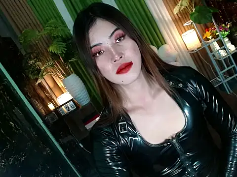 Queen_kendalx19 live sex cam