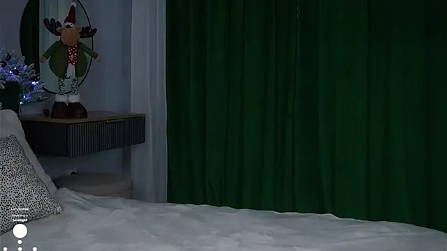 PiquingOgalala live sex cam